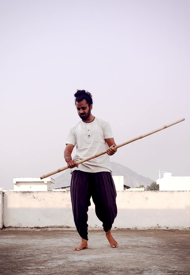 Basic Silambam Sutru